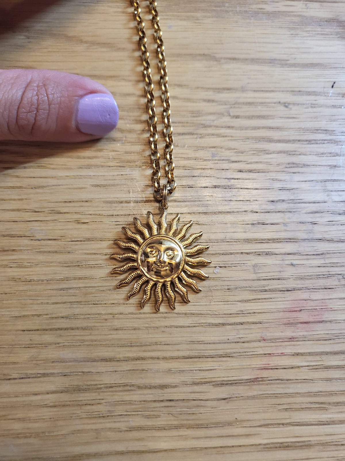 Collier Soleil sacré