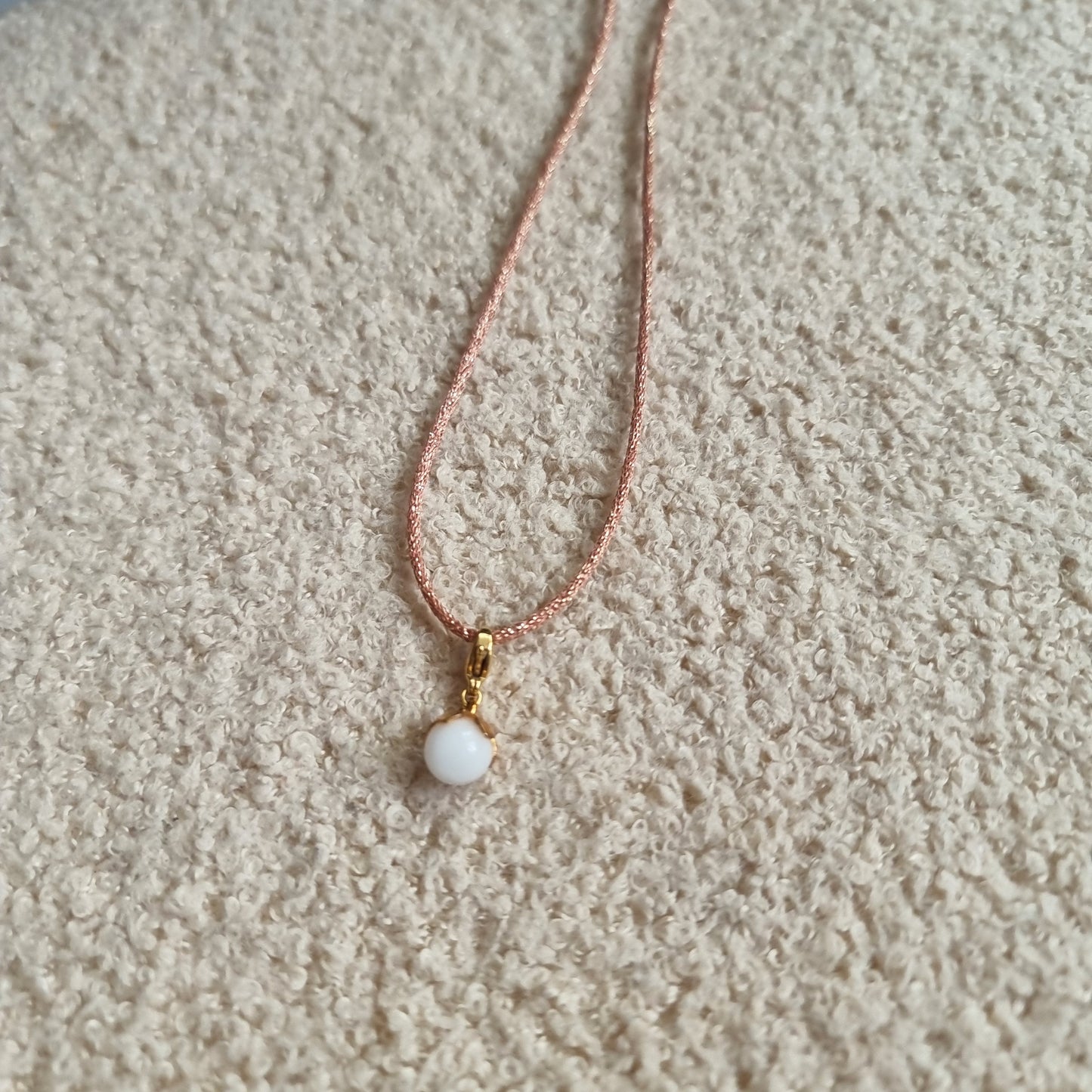 Collier Mokuba - fleur de lait