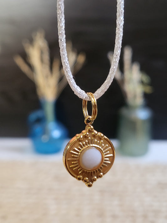 Pendentif Soleil 3 Mokuba