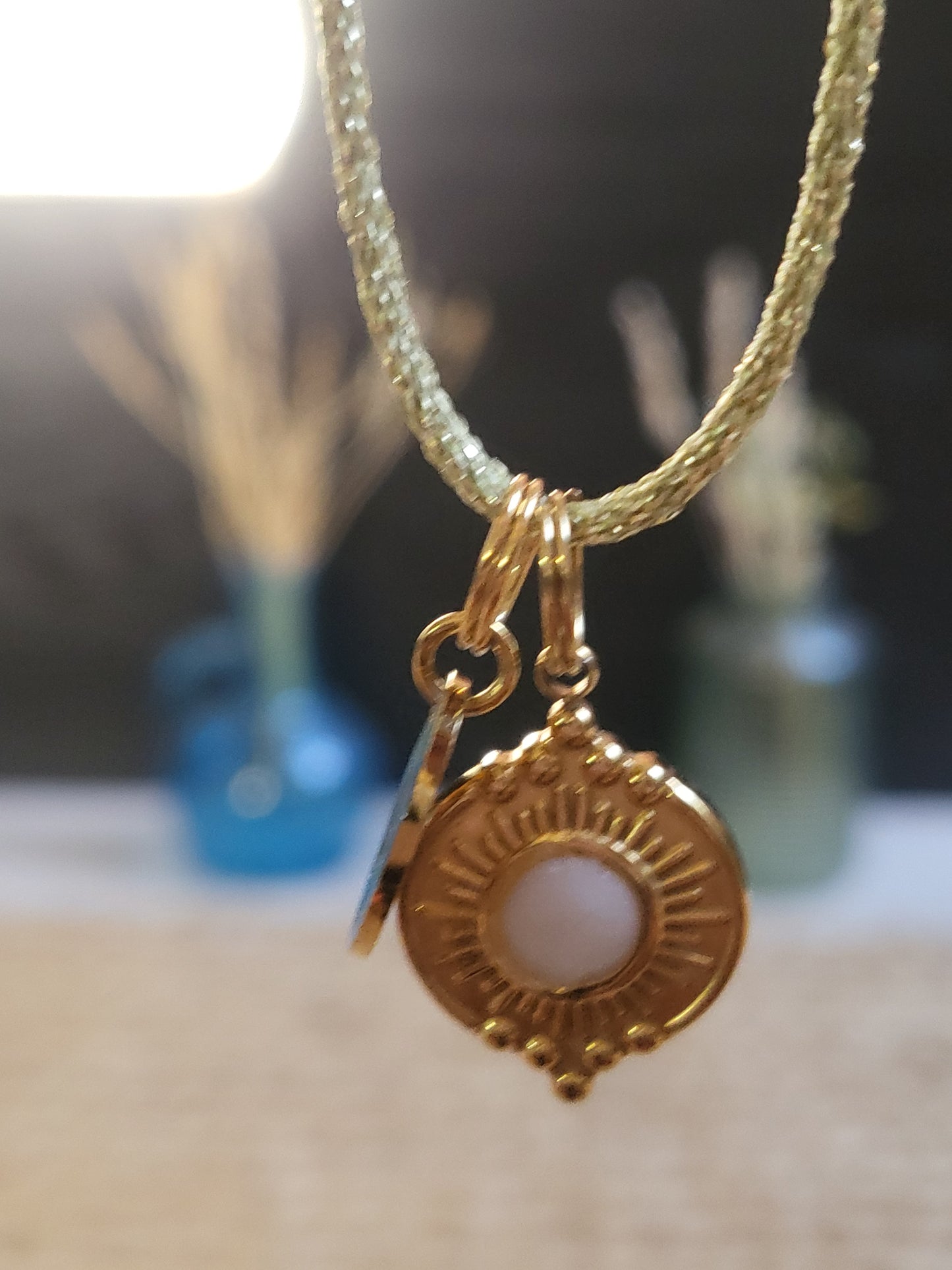 Pendentif Soleil 3 Mokuba Initiale