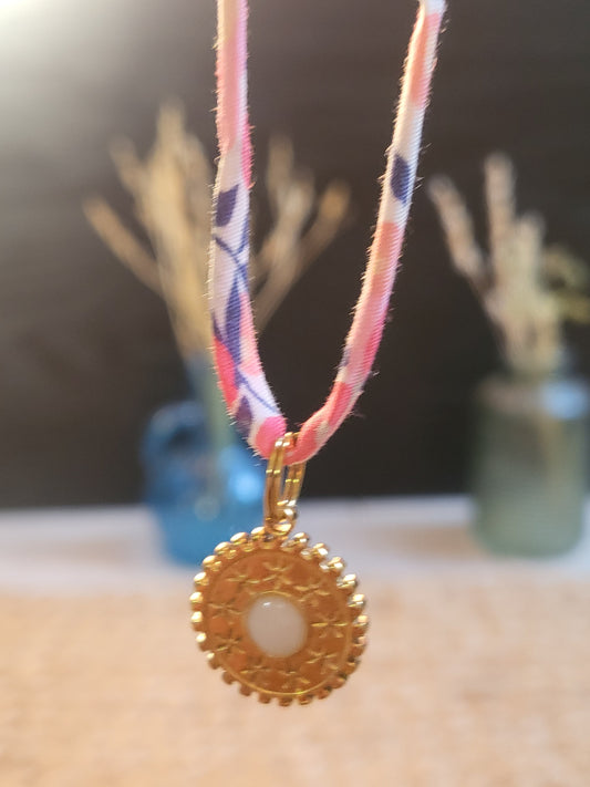 Pendentif Soleil Étoilé Liberty