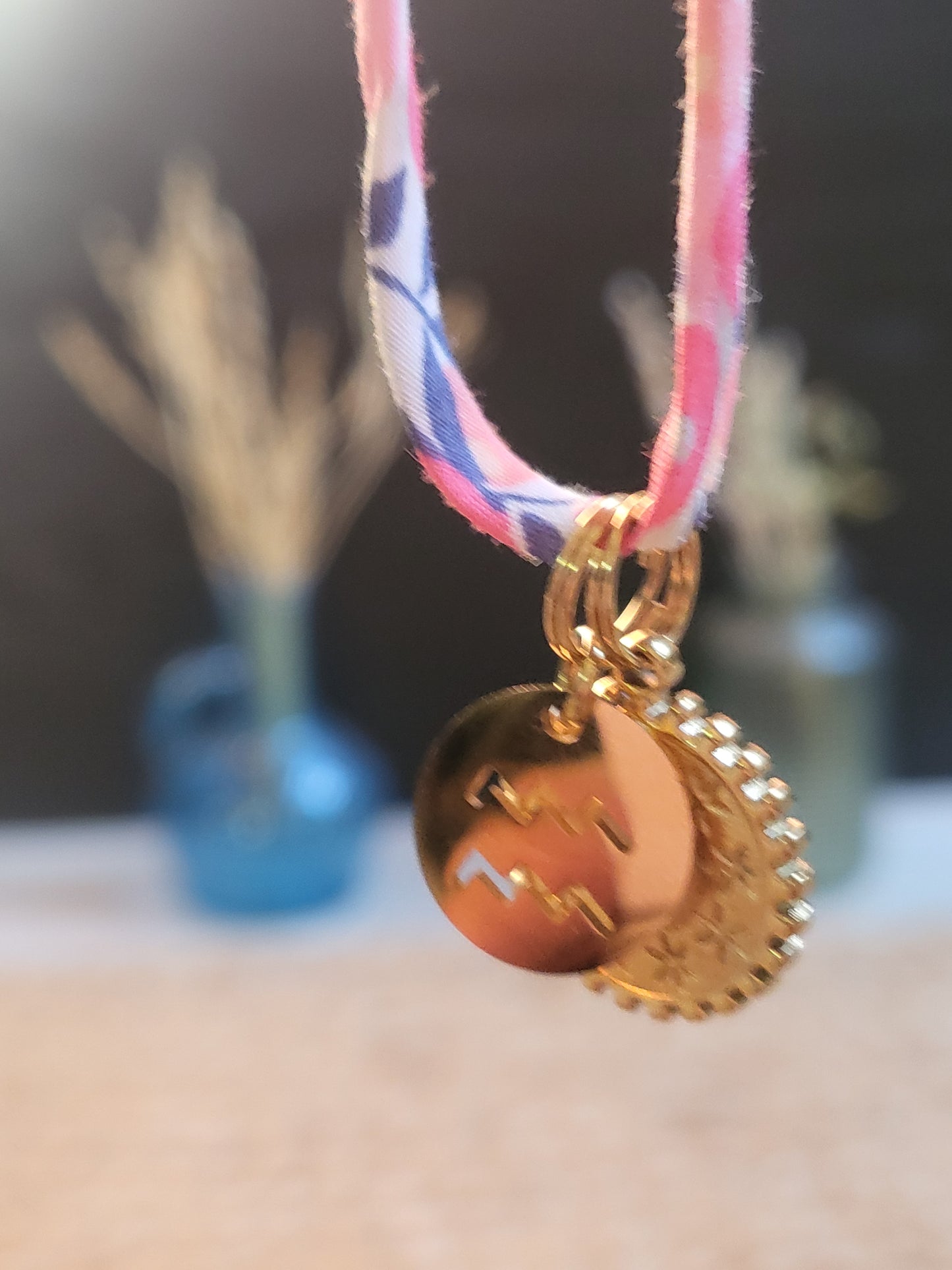 Pendentif Soleil Étoilé Liberty Astro
