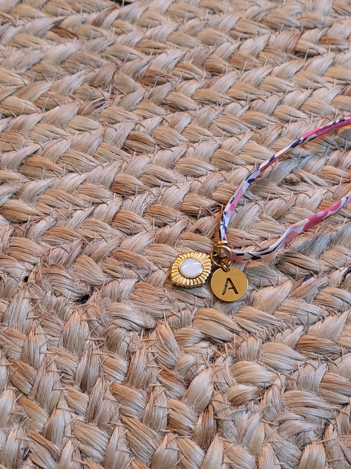 Pendentif Soleil Liberty Initiale
